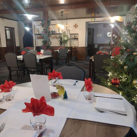 Auberge D'Ici Et D'Ailleurs Cressensac-Sarrazac Eksteriør bilde