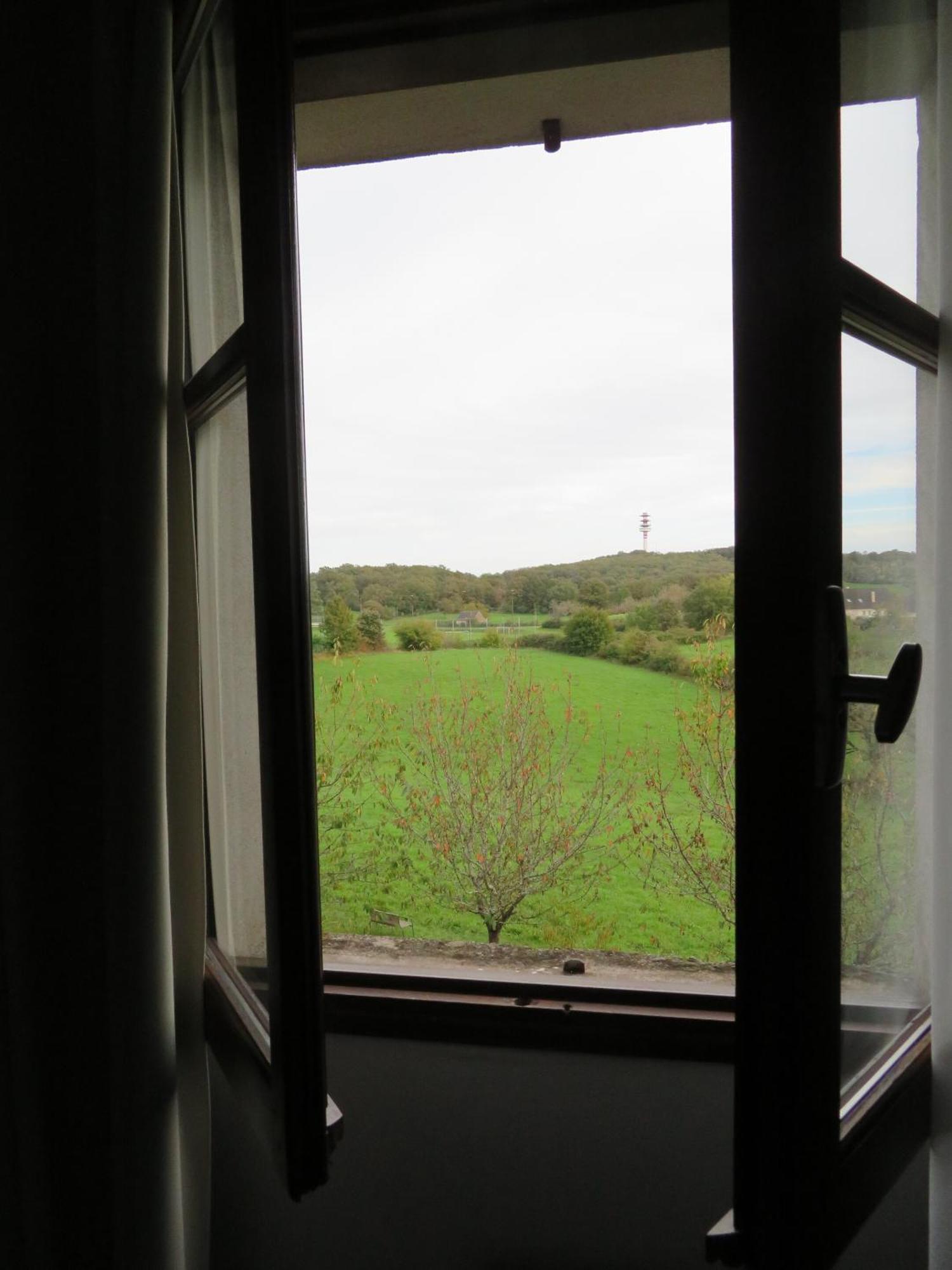 Auberge D'Ici Et D'Ailleurs Cressensac-Sarrazac Rom bilde
