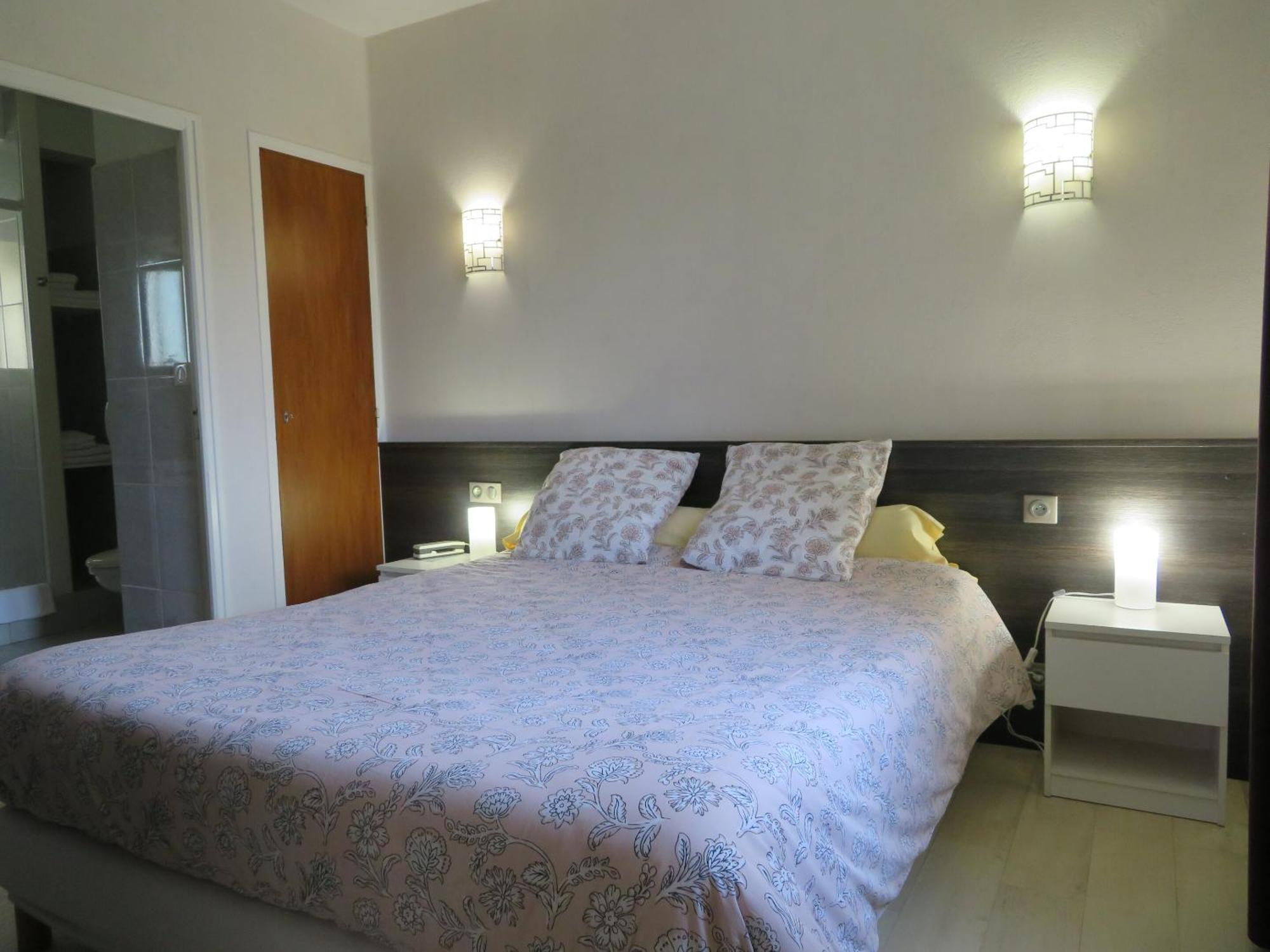 Auberge D'Ici Et D'Ailleurs Cressensac-Sarrazac Rom bilde