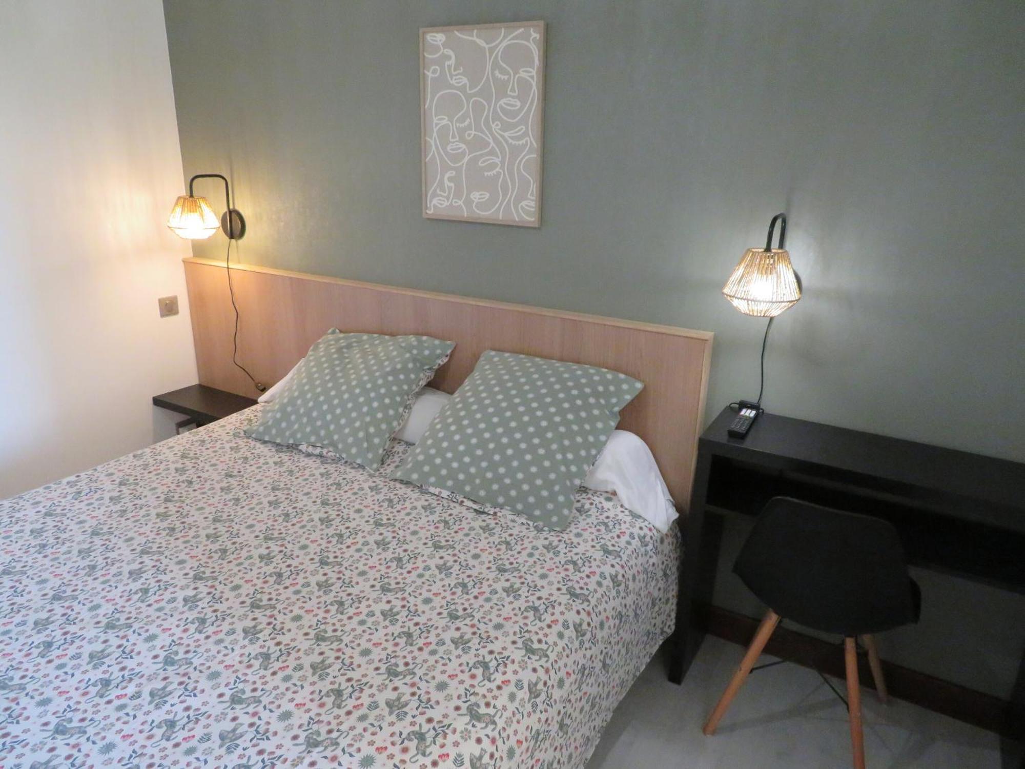 Auberge D'Ici Et D'Ailleurs Cressensac-Sarrazac Rom bilde