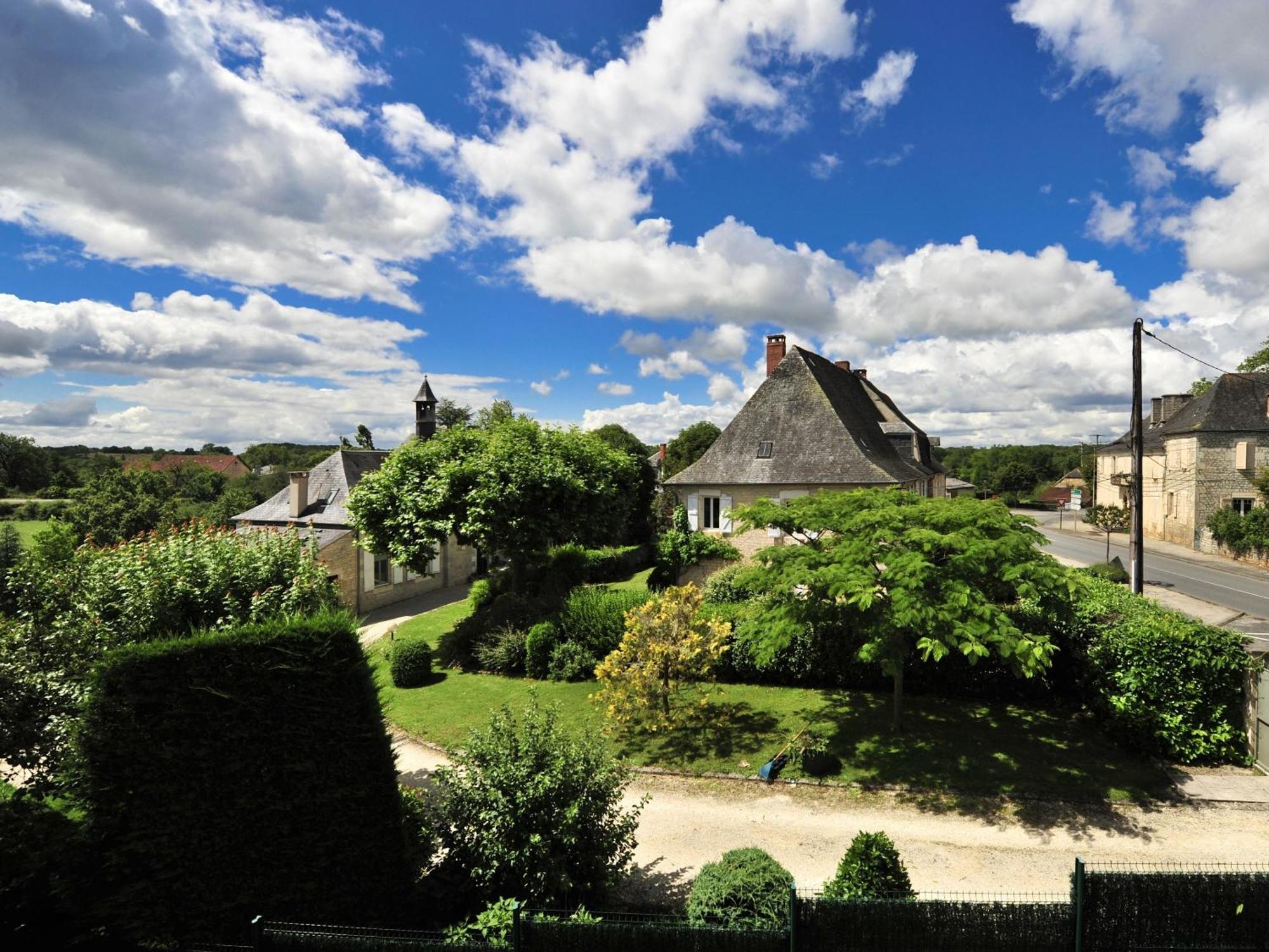 Auberge D'Ici Et D'Ailleurs Cressensac-Sarrazac Rom bilde